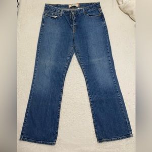 Levi jeans